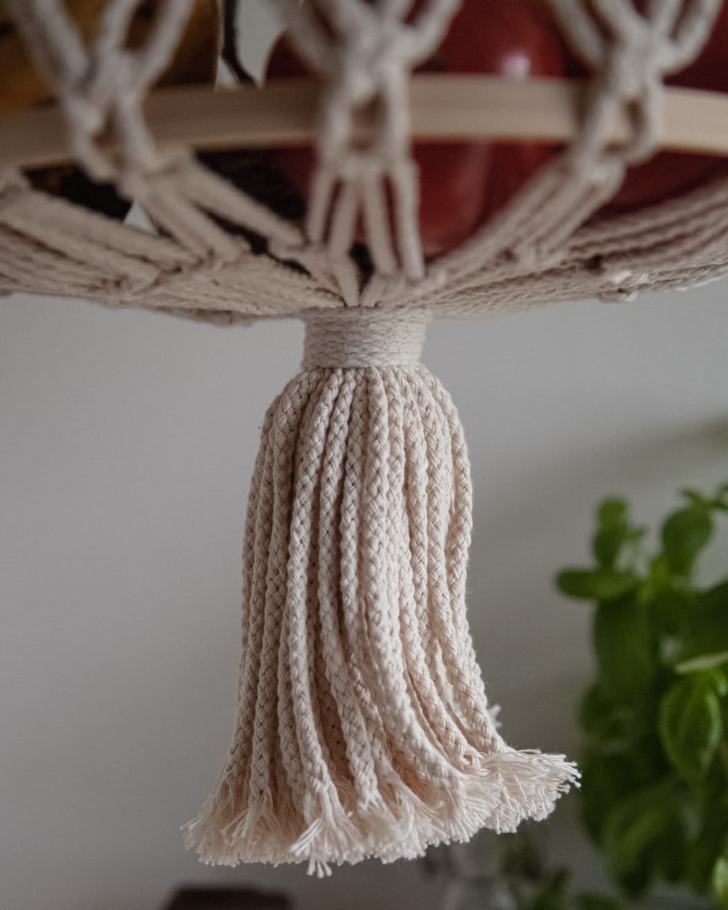 Makramee Korb in Trichteroptik